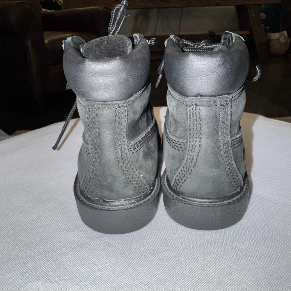 Timberland Black Waterproof Toddler Boots Size 7. Lace Up.